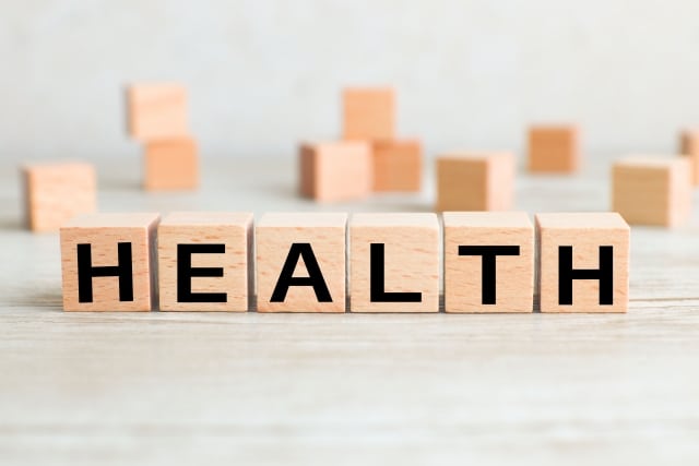 健康イメージ（HEALTHの文字ブロック）